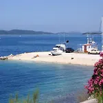 In Sibenik By Sandy Beaches Apartmán *