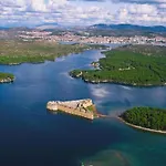 In Sibenik By Sandy Beaches Apartmán *