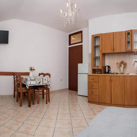 In Sibenik By Sandy Beaches Apartman *