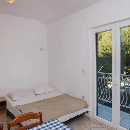 Apartman In Sibenik By Sandy Beaches