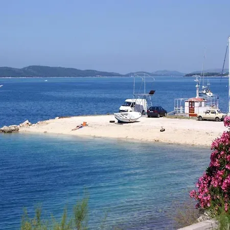 In Sibenik By Sandy Beaches Apartman *