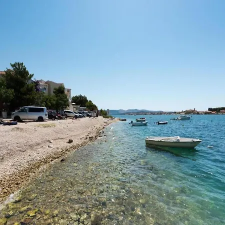 In Sibenik By Sandy Beaches Apartman Brodarica