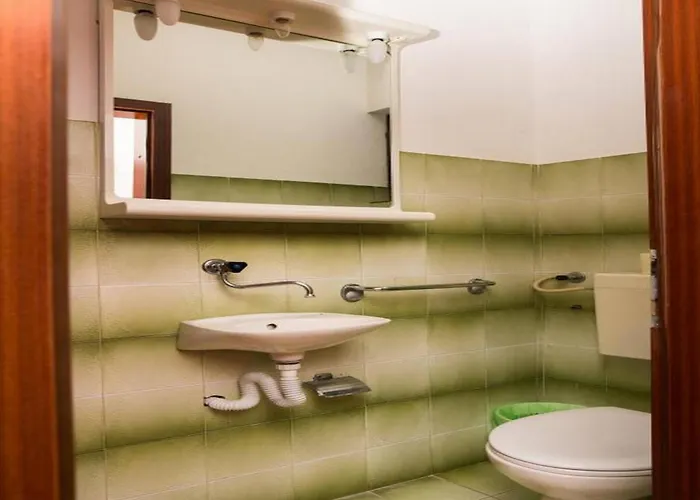 In Ibenik By Sandy Beaches Apartmán